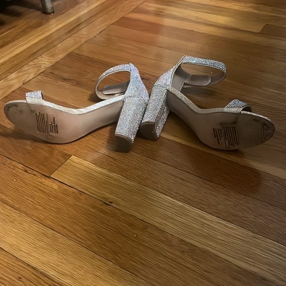 New Champagne Heels - Picture 2 of 4